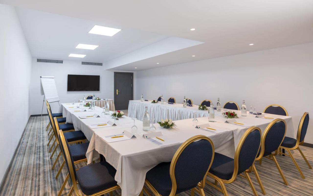 Campanile El Mechtel Tunis Hotell Eksteriør bilde