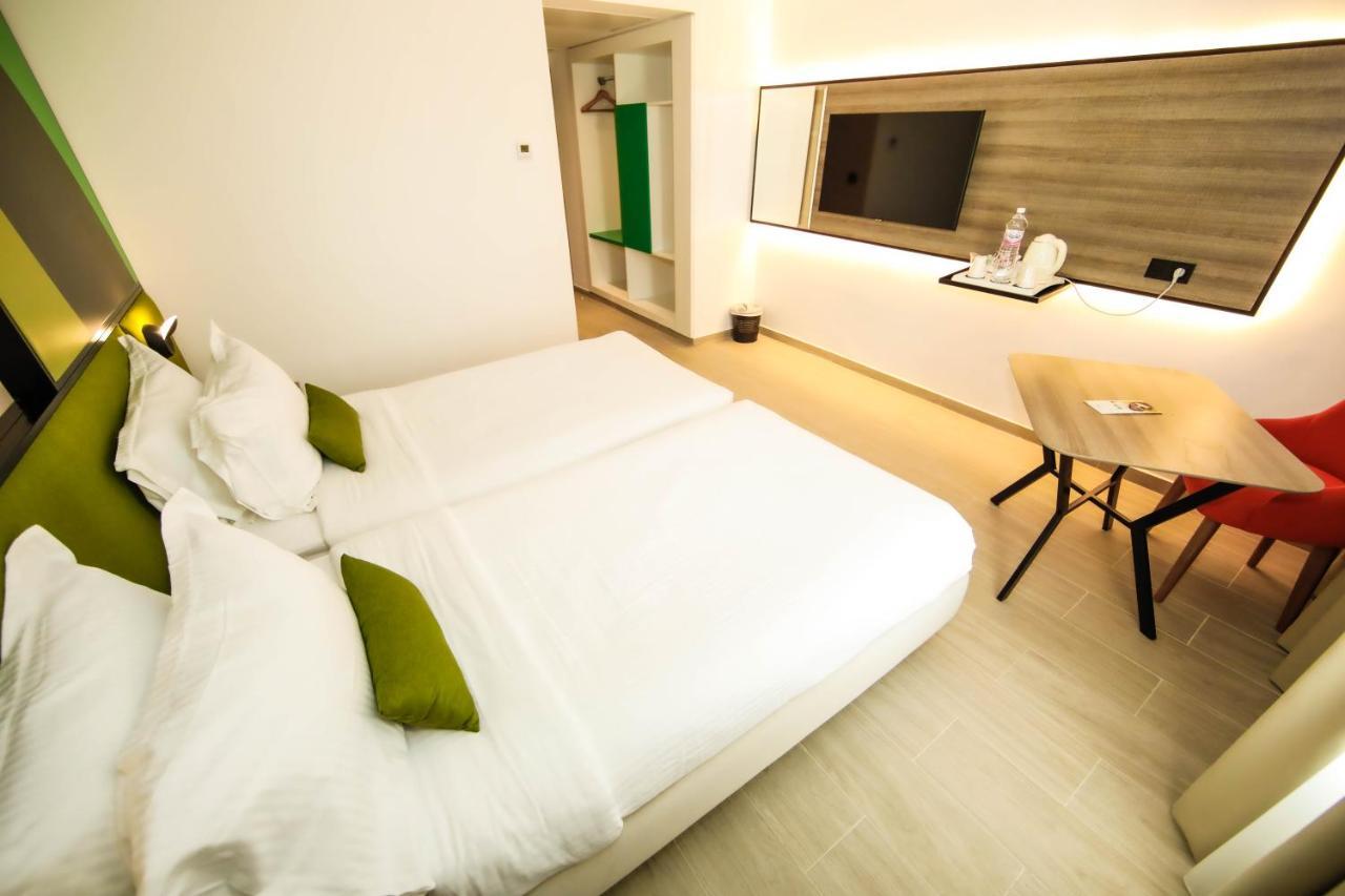 Campanile El Mechtel Tunis Hotell Eksteriør bilde